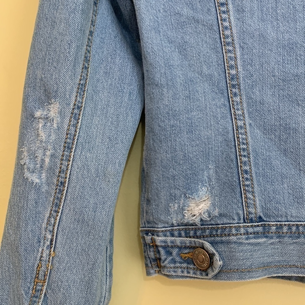 Forever 21 | Distressed Denim Blue Jean Button Down Jacket Small - Picture 10 of 14